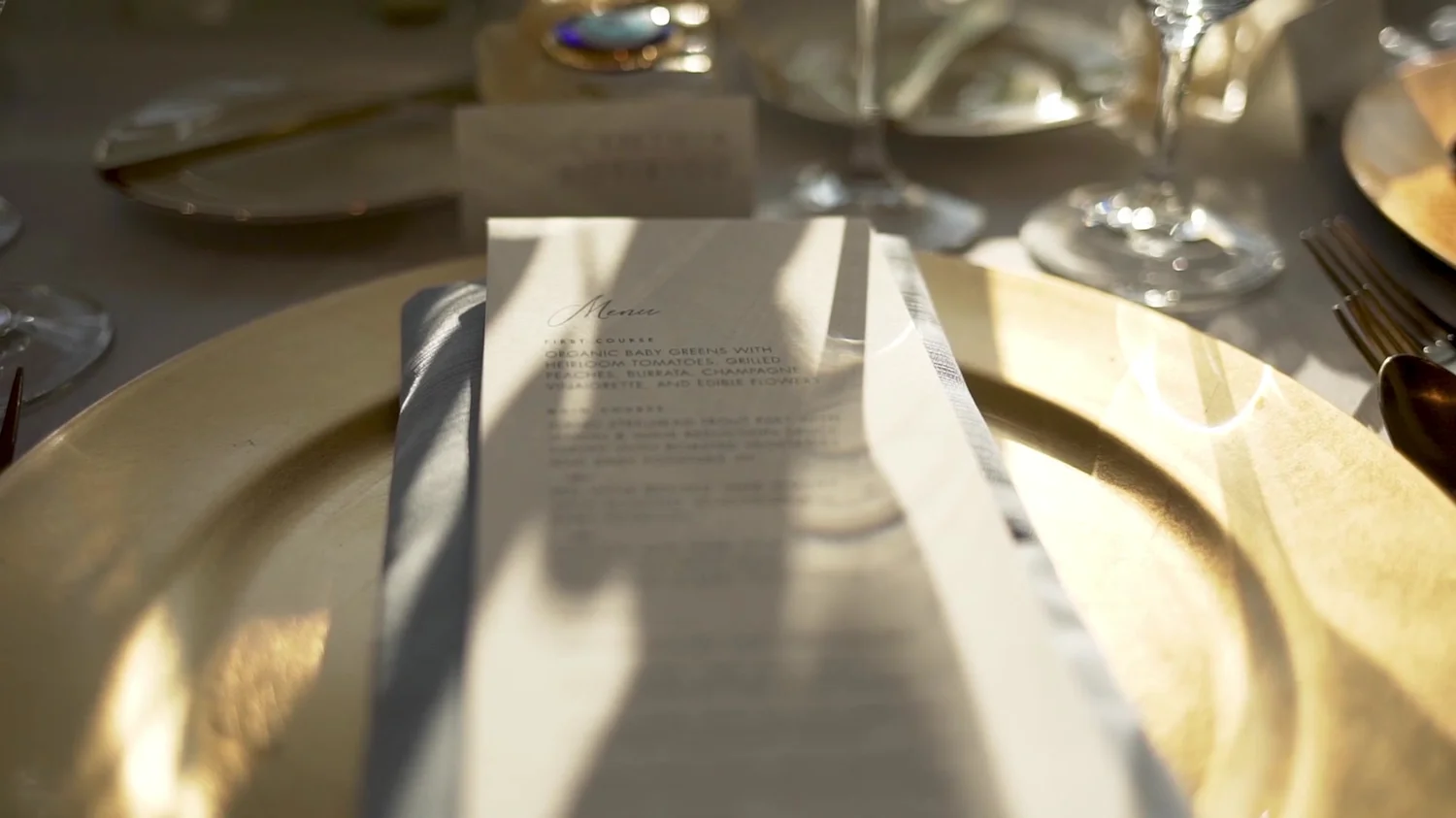 Illustrative luxury brunch & cafés atmosphere from the original Lov Angels image library